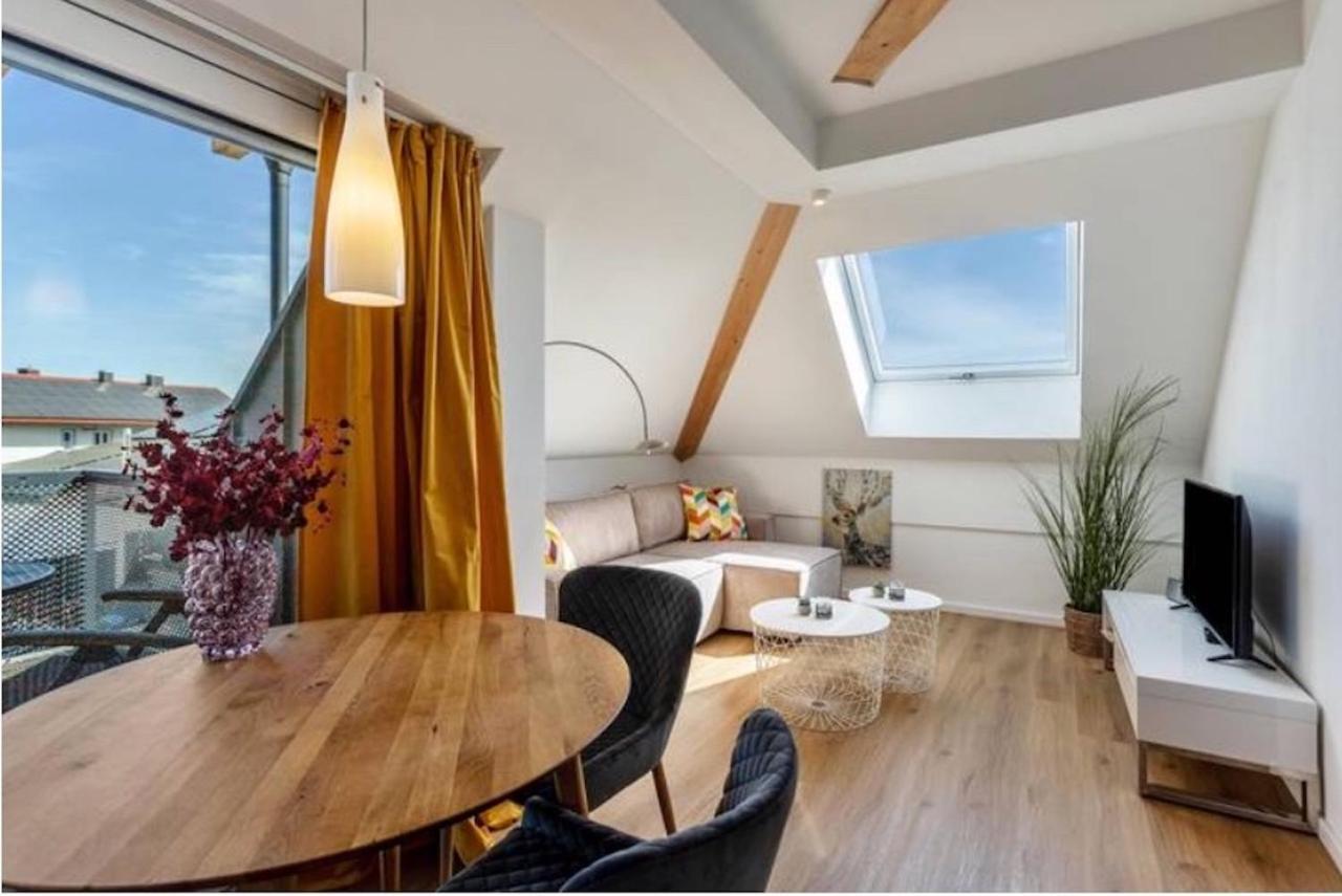 Terralpin Apartments - Charmante Dg Wohnung Mit Balkon Bruckmühl Buitenkant foto